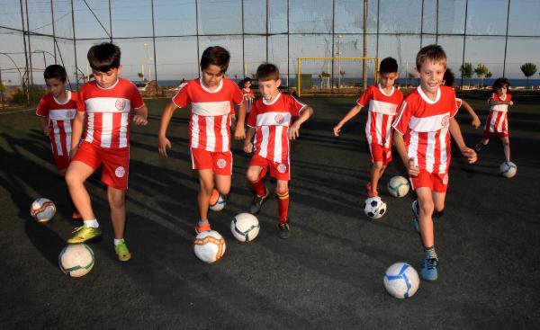 Demre'de Antalyaspor Futbol Okulu