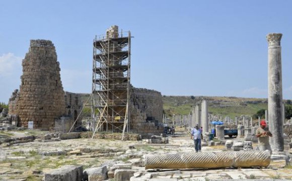 Dünyaca ünlü antik kent Perge 'sürgün yeri' oldu' iddiası