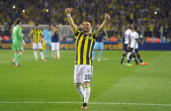 17 futbolcu ilk kez Galatasaray - Fenerbahçe derbisi heyecanı yaşayacak