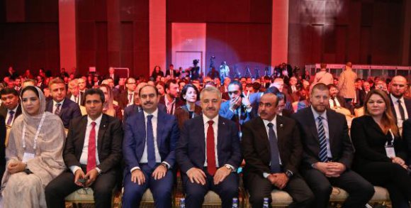 Bakan Arslan: Türkiye'nin e-ticaret hedefi 50 milyar TL