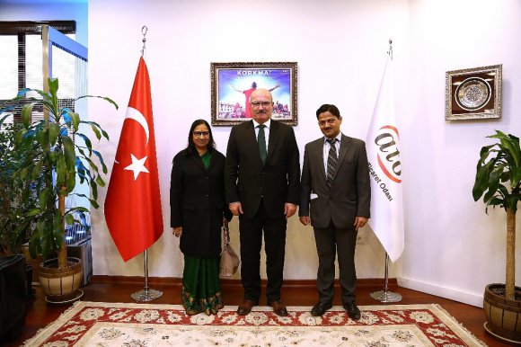 Hindistan Büyükelçiliği ikinci katibi Verma, Ankara’dan Yeni Delhi’ye direkt uçuş istedi
