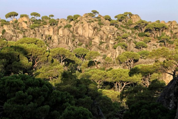 Beşparmak Dağları’ndaki gün doğumu büyülüyor