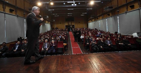 Başkan Karaosmanoğlu, Gölcüklü Gençlere 28 Şubat’ı Anlattı