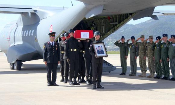Şehit Uzman Çavuş'un cenazesi Alanya'da gözyaşlarıyla karşılandı