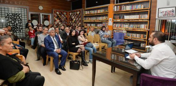 Muratpaşa'dan 'Toplum ve Tarih' söyleşileri