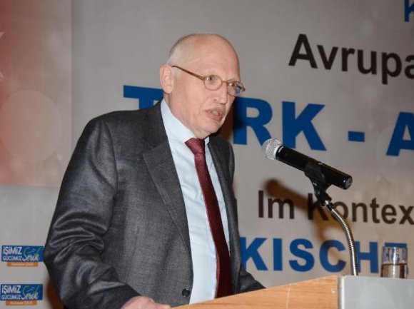 Verheugen: AB güçlü olmak istiyorsa Türkiye'ye ihtiyacı var