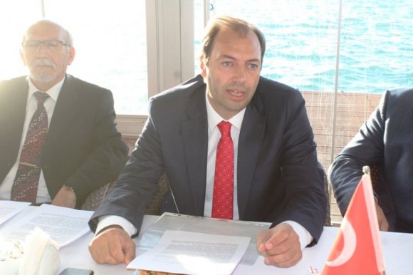 Aydın Şensal Ayvalık Ticaret Odası başkanlığına aday olduğunu açıkladı