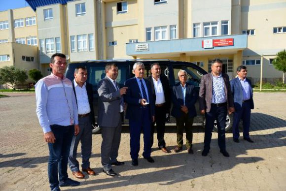 Kumluca yüzme havuzu tamamlandı