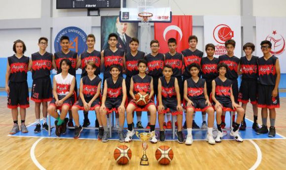 AGGİK basketbolda tarih yazdı