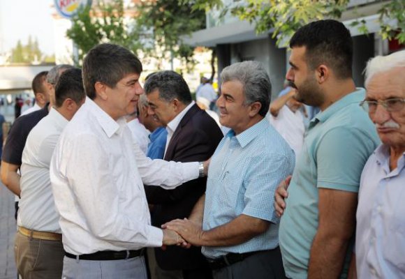 Başkan Türel, bayram namazını Gazipaşa'da kıldı