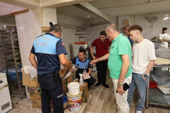 AKDENİZ BELEDİYESİNDEN FIRIN VE PASTANELERE SIKI DENETİM