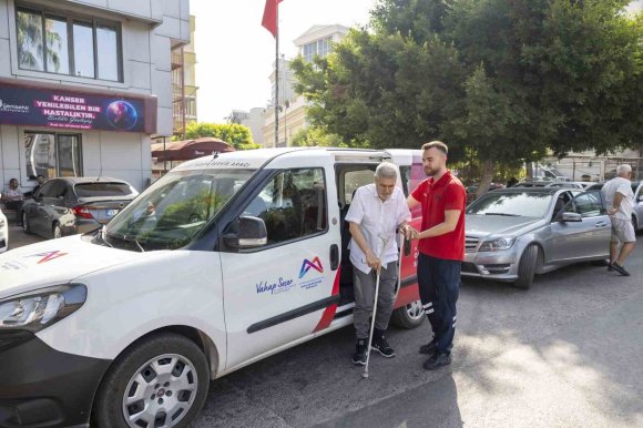 MERSİN’DE ONKOLOJİ HASTALARINA ÜCRETSİZ SERVİS HİZMETİ