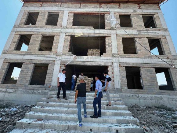 MANAVGAT’TA YATILI HAFIZLIK KIZ KUR’AN KURSU’NUN KABA İNŞAATI TAMAMLANDI