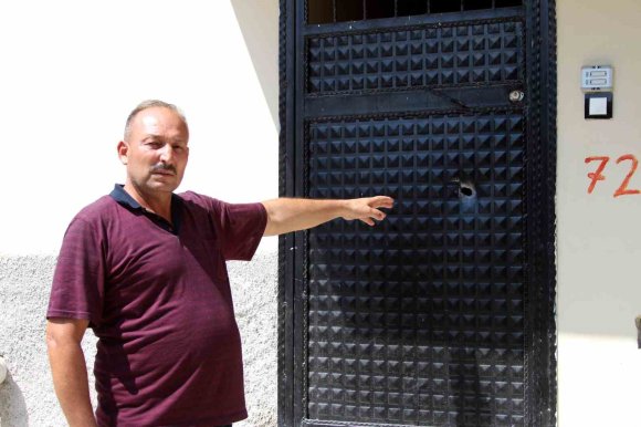 FİRARİ KATİL ARANIYOR: DÜĞÜNÜ ’ATLETLE OTURULMAZ’ UYARISI SONRASI KANA BULAMIŞ