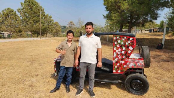 13 YAŞINDA, GÜNEŞ ENERJİSİ İLE ÇALIŞAN ARAZİ ARACI YAPTI