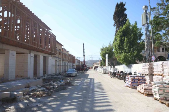DEPREMDE YERLE BİR OLAN ANTAKYA’NIN TİCARET MERKEZİ YENİDEN İNŞA EDİLİYOR