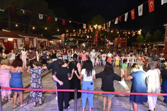 ANADOLU’NUN RENKLERİ KEPEZ ULUSLARARASI KÜLTÜR FESTİVALİ’NDE