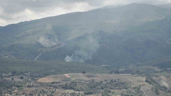 ARSUZ’DA ÇIKAN ORMAN YANGINI KONTROL ALTINA ALINDI