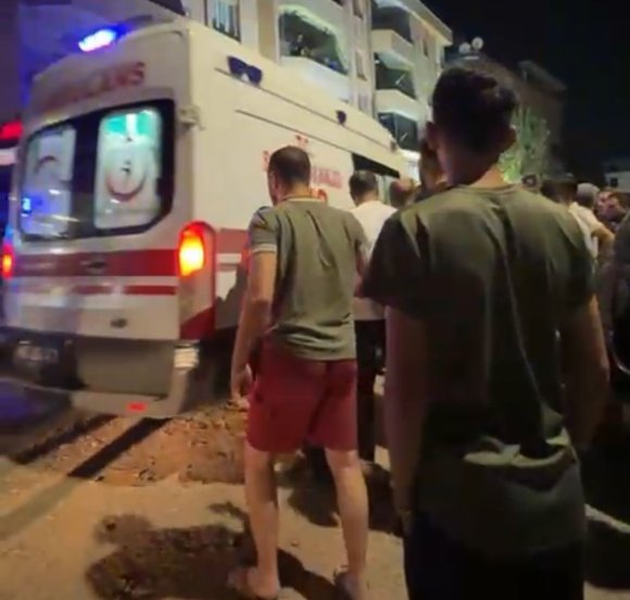 KAHRAMANMARAŞ’TA BIÇAKLI KAVGA: 1 ÖLÜ