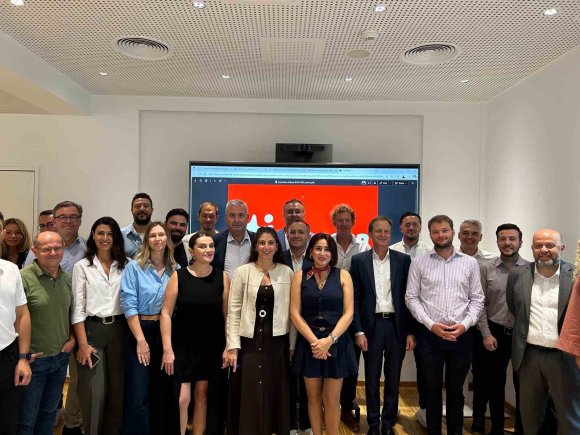 CORENDON AİRLİNES, FRANKFURT HAVALİMANI’NA AÇTIĞI YENİ OFİSİYLE ALMANYA PAZARINDAKİ ETKİSİNİ ARTTIRMAYI AMAÇLIYOR
