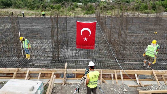 HBB, OCAKLI MAHALLESİ’NE ÇOK AMAÇLI SALON İNŞA EDİYOR