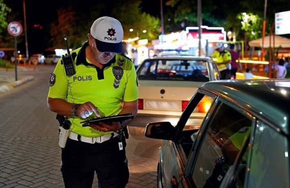 ISPARTA’DA PARK VE MESİRE ALANLARINDA GECE DENETİMİ