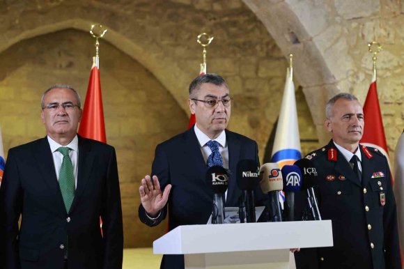 VALİ TOROS: "SUÇ VE SUÇLUYLA MÜCADELEMİZ KARARLILIKLA SÜRÜYOR"