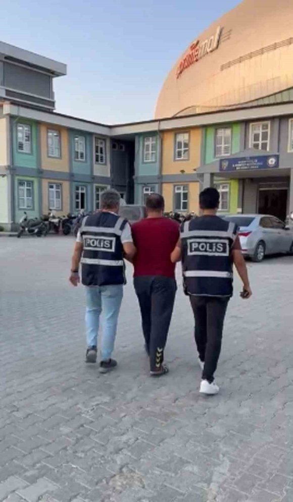 HATAY’DA HAPİS CEZASI İLE ARANAN 2 KİŞİ YAKALANDI