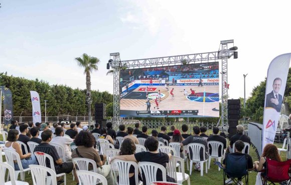 MERSİN’DE DEV EKRANDA EUROBASKET HEYECANI