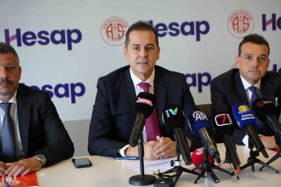 RIZA PERÇİN: "54 GÜNDE TRANSFER ENGELİNİ KALDIRIP YENİ TRANSFERLERİMİZİ BÜNYEMİZE DAHİL ETTİK"