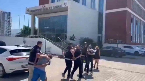 İSKENDERUN’DA HAPİS CEZASI İLE ARANAN 4 KİŞİ YAKALANDI
