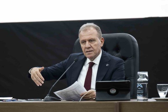 SEÇER: "HİZMETLERİMİZİ VATANDAŞ ODAKLI YAPIYORUZ"