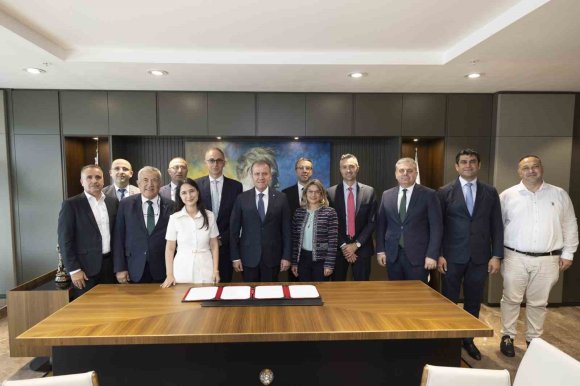 MERSİN ATIKSU VE EKOLOJİK DENGE PROJESİ İÇİN İMZALAR ATILDI
