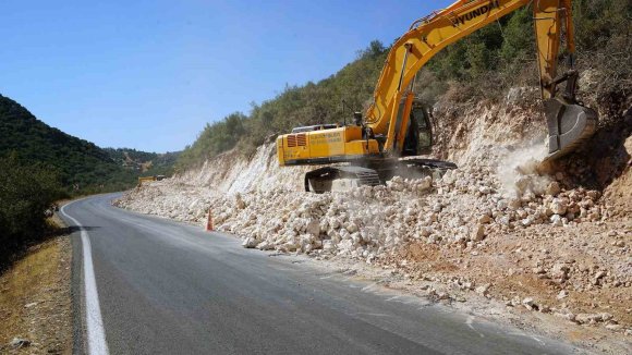 PAZARCIK’TA YOL ÇALIŞMASI