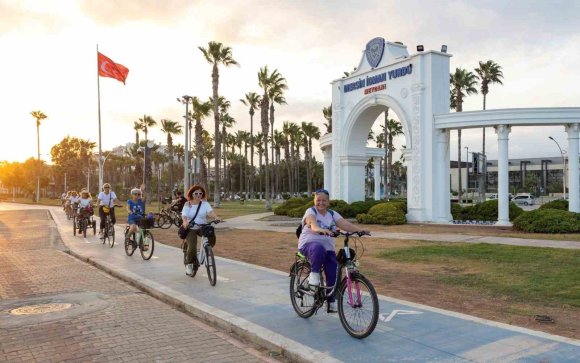 MERSİN’DE PEDALLAR SÜRDÜRÜLEBİLİR ULAŞIM İÇİN ÇEVRİLDİ