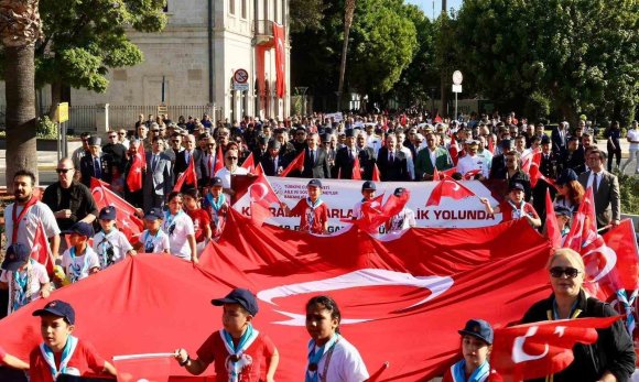 MERSİN’DE 19 EYLÜL GAZİLER GÜNÜ COŞKUYLA KUTLANDI