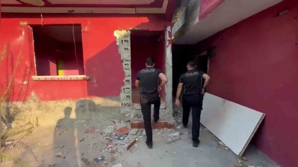 ADANA’DA NARKOTİK POLİSLERİ GÖREVDE