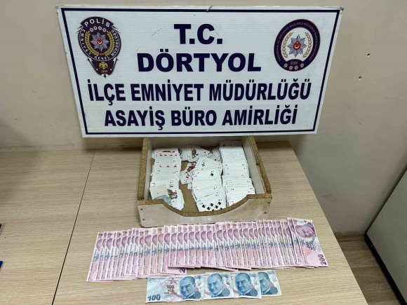 DÖRTYOL’DA KUMAR OYNAYAN 13 ŞAHSA 120 BİN 211 TL PARA CEZASI UYGULANDI
