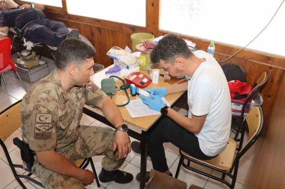 JANDARMADAN KAN BAĞIŞINA DESTEK