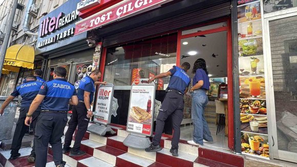 TARSUS’TA KALDIRIM İŞGALİNE KARŞI SIKI DENETİM
