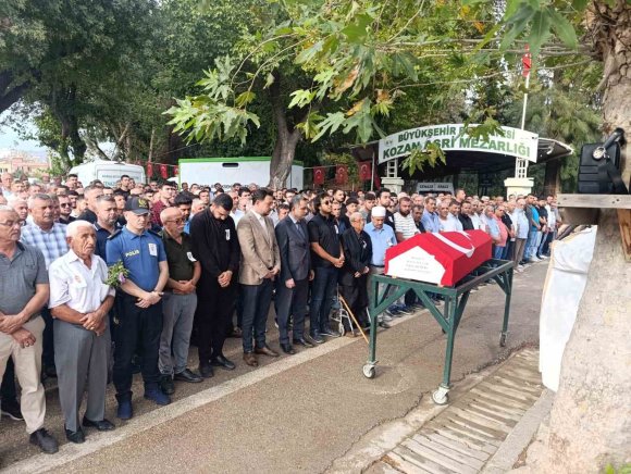POLİS MEMURU SELMANİ UÇAR MEMLEKETİ KOZAN’DA SON YOLCULUĞUNA UĞURLANDI