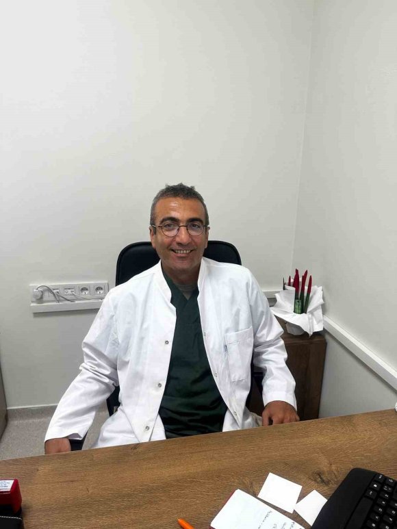KUMLUCA’DA KALP DAMAR HASTALIKLARI UZMANI GÖREVİNE BAŞLADI