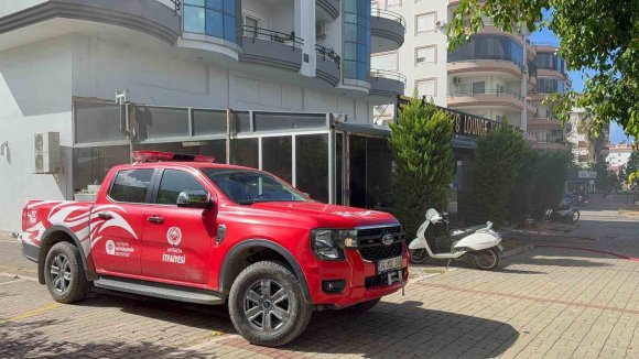 GAZİPAŞA’DA KAFE BACASINDAKİ YANGINI İTFAİYE EKİPLERİ SÖNDÜRDÜ