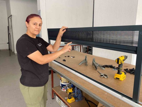 EŞİ ELEMAN BULAMAYINCA KOLLARI SIVADI, SANAYİDE 2 YILDA USTA OLDU