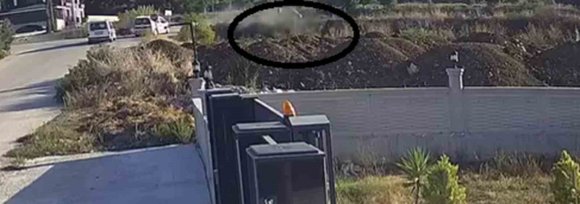 TOFAŞ’LA ÇARPIŞARAK TARLAYA UÇAN MOTOSİKLETİN 18 YAŞINDAKİ SÜRÜCÜSÜ ÖLDÜ