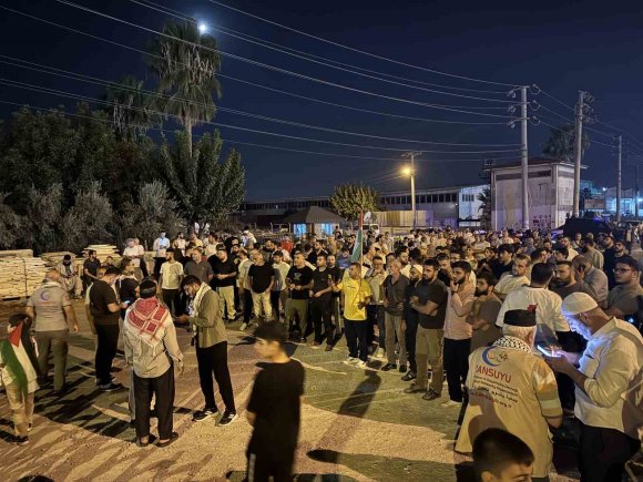 ADANA’DA SUMUD FİLOSU’NA MÜDAHALEYE TEPKİ