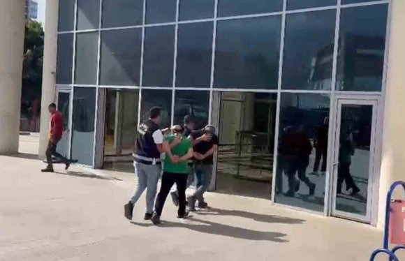İSKENDERUN’DA HAPİS CEZASIYLA ARANAN 2 ŞAHIS YAKALANDI