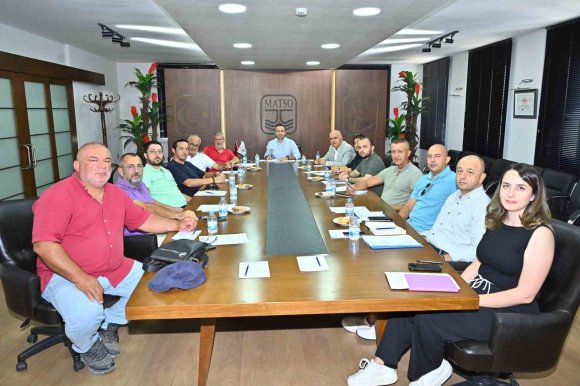 MATSO’DA ZEYTİNYAĞI FABRİKASI İŞLETMELERİNİN SORUN VE TALEPLERİ MASAYA YATIRILDI