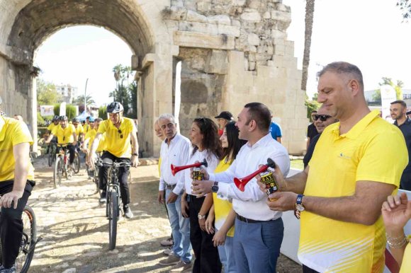 4. KLEOPATRA BİSİKLET FESTİVALİ RENKLİ GÖRÜNTÜLERLE BAŞLADI