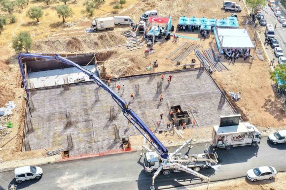 ONİKİŞUBAT’TA BİR GÜNDE 4 DEV YATIRIMIN TEMELİ ATILDI